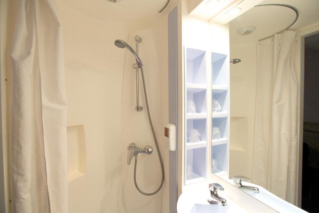 Le Castel Hotel Tain-l'Hermitage Ngoại thất bức ảnh